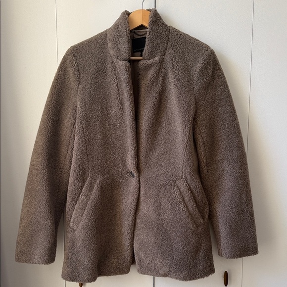 Banana Republic Jackets & Blazers - Banana Republic Women's Brown Teddy Coat